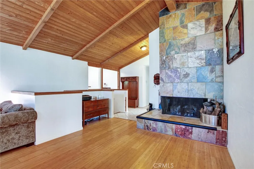 1026 Arnold Way Alpine, CA 91901
