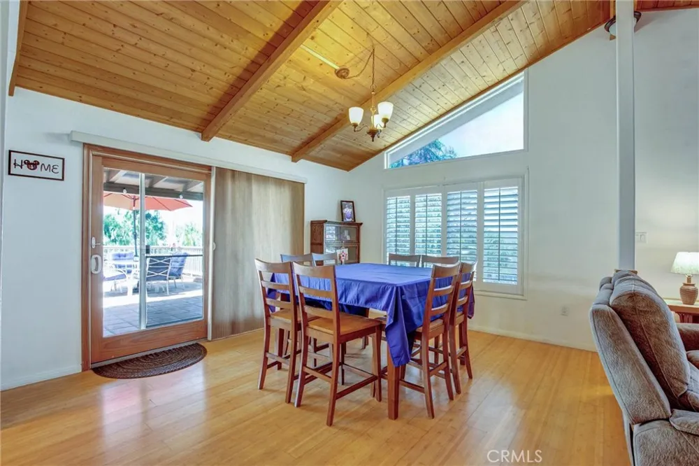 1026 Arnold Way Alpine, CA 91901