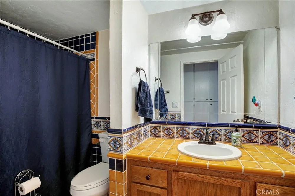 1026 Arnold Way Alpine, CA 91901