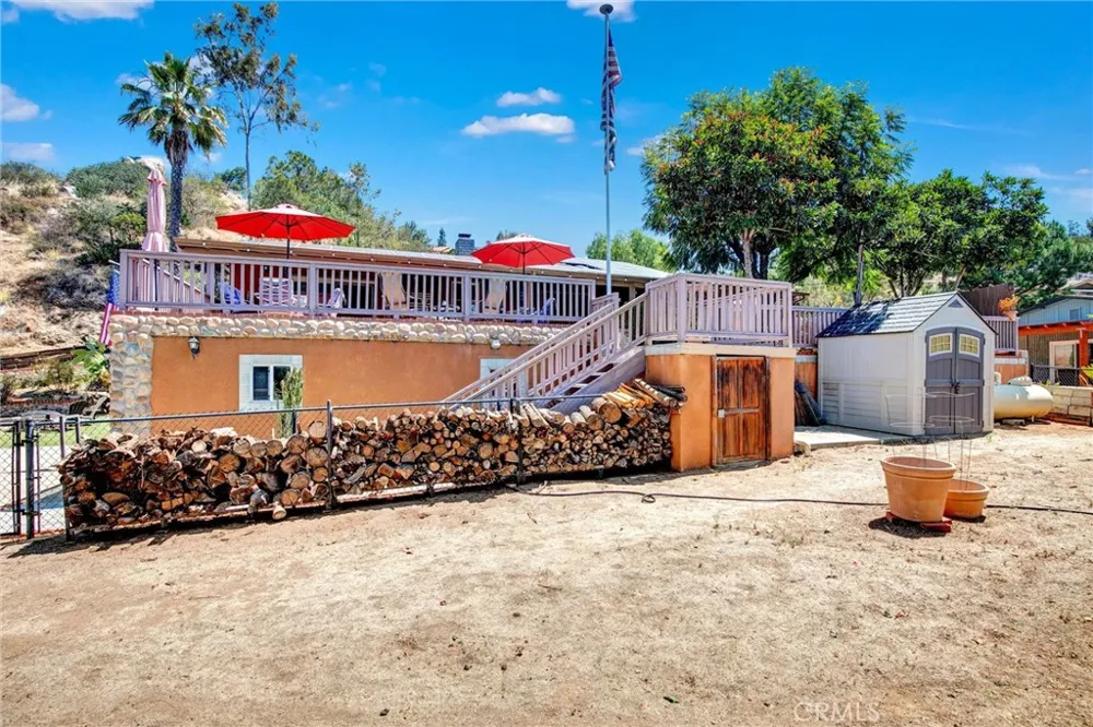 1026 Arnold Way Alpine, CA 91901
