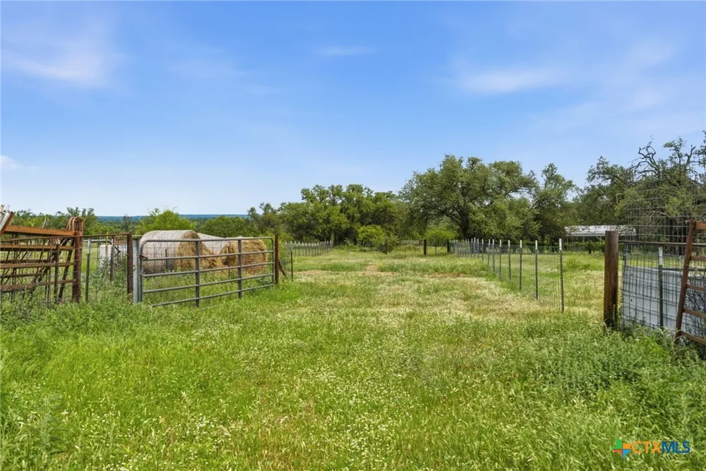 1360 W US Hwy 84 Mullin, TX 76864