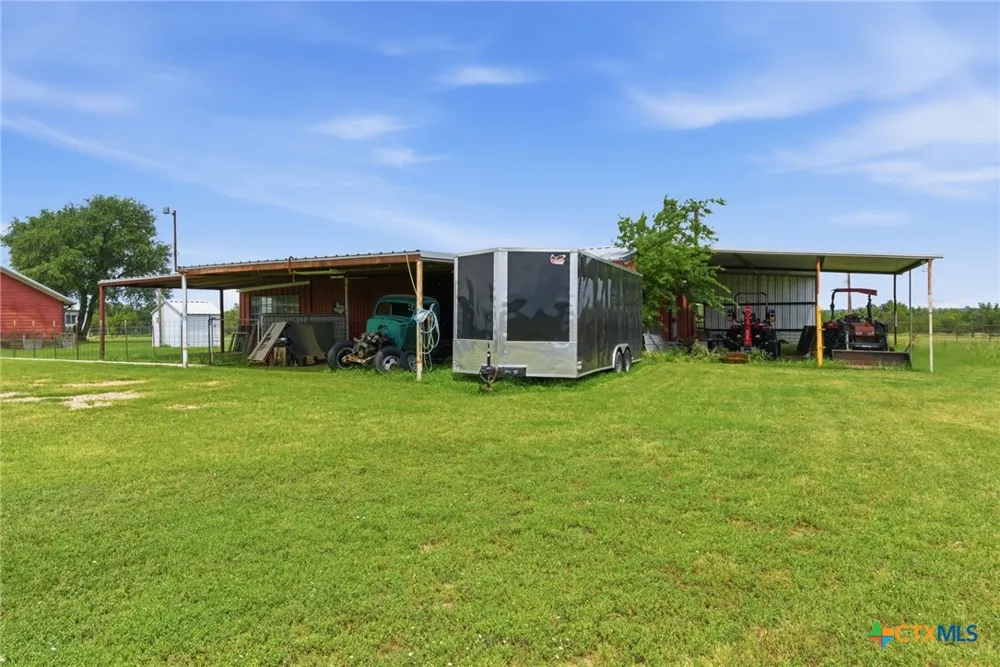 1360 W US Hwy 84 Mullin, TX 76864