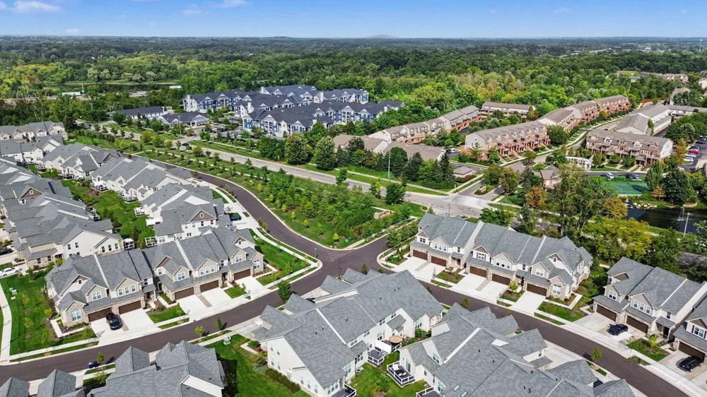 3265 Brackley Drive Ann Arbor, MI 48105
