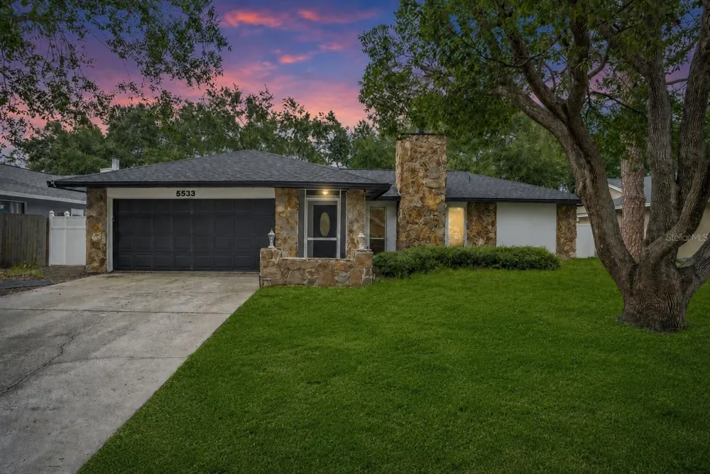 5533 PENTAIL CIRCLE Tampa, FL 33625