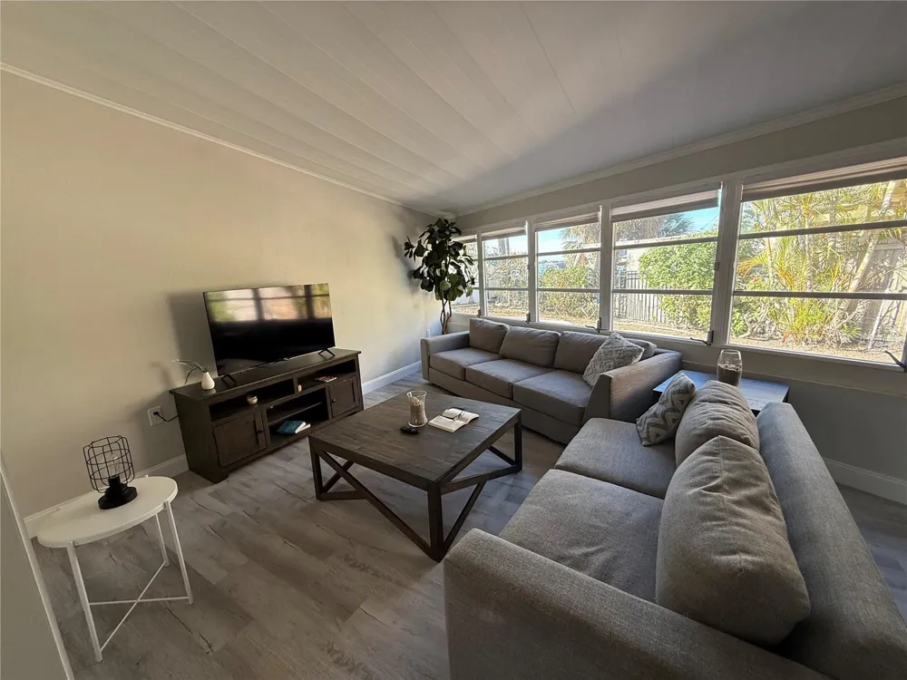 6407 1ST PALM POINT St Pete Beach, FL 33706