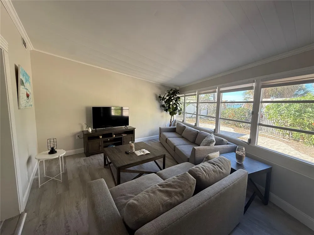 6407 1ST PALM POINT St Pete Beach, FL 33706