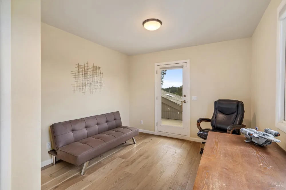 7361 Hidden Lake Road Forestville, CA 95436