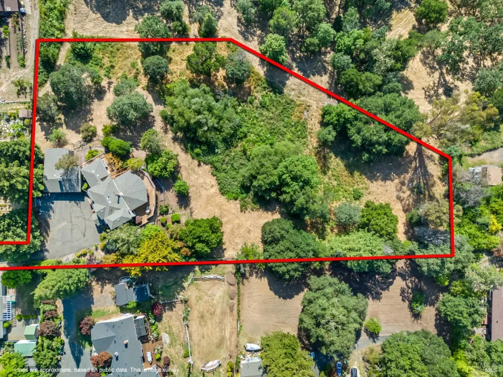 7361 Hidden Lake Road Forestville, CA 95436
