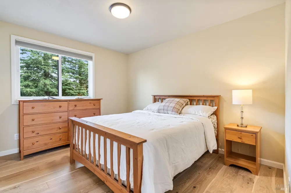 7361 Hidden Lake Road Forestville, CA 95436