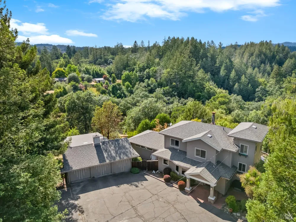 7361 Hidden Lake Road Forestville, CA 95436