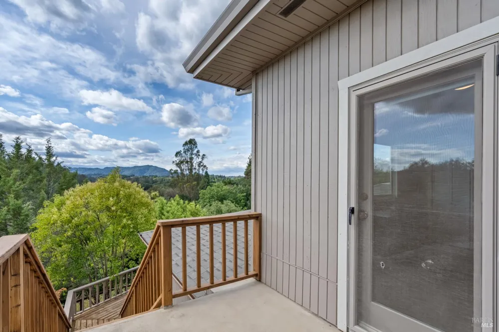 7361 Hidden Lake Road Forestville, CA 95436