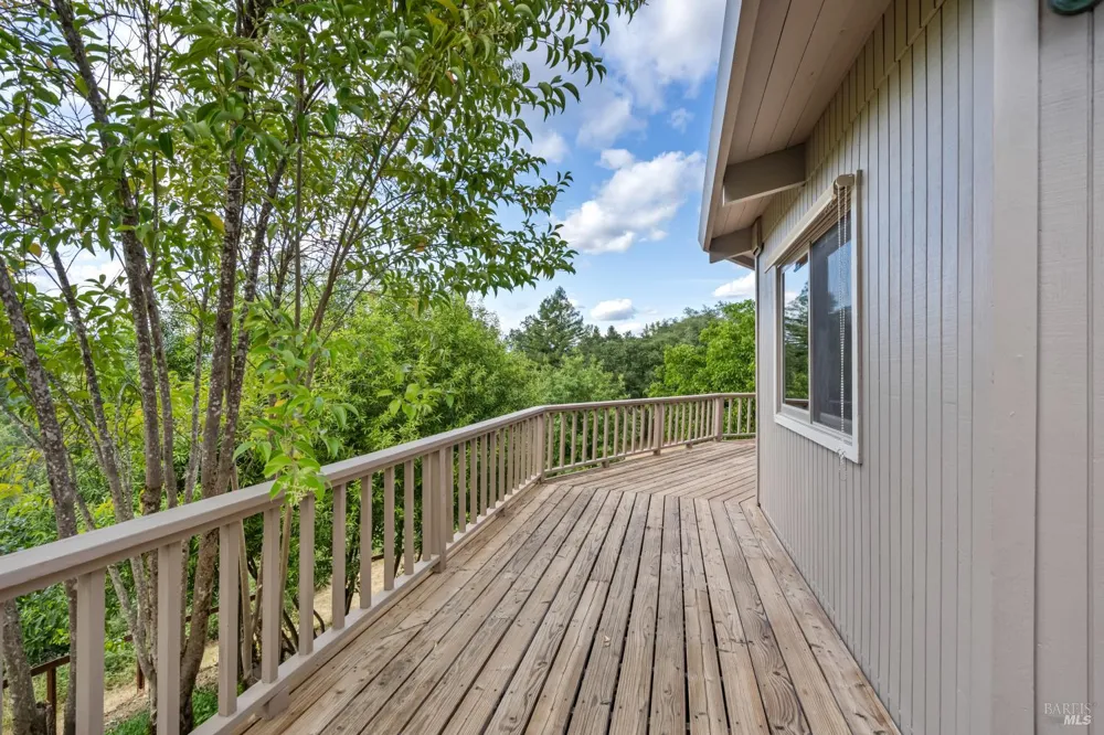7361 Hidden Lake Road Forestville, CA 95436