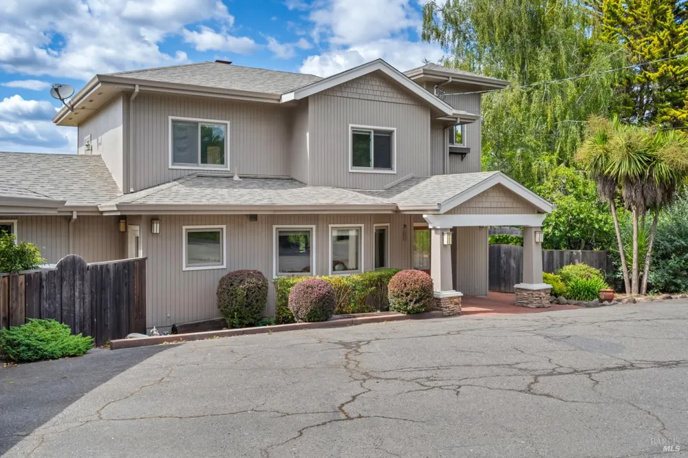 7361 Hidden Lake Road Forestville, CA 95436