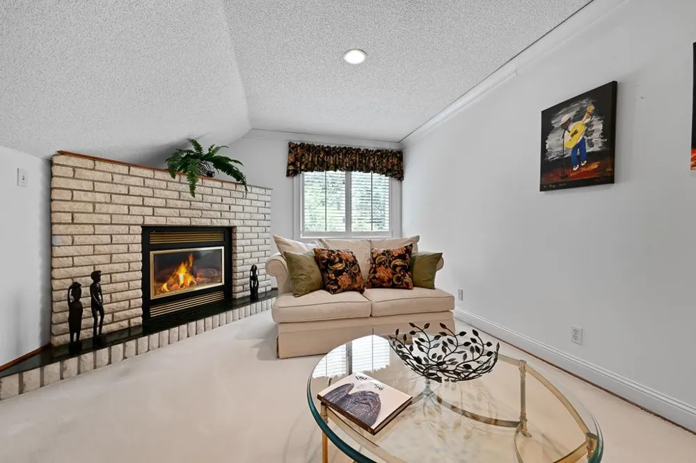 12728 Sable Drive Burnsville, MN 55337