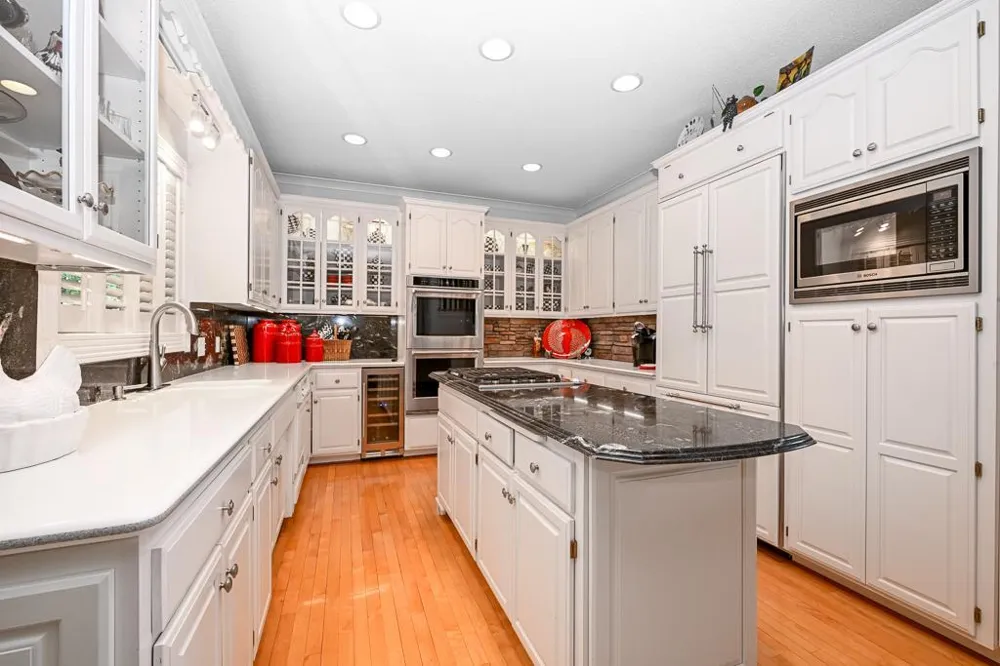 12728 Sable Drive Burnsville, MN 55337
