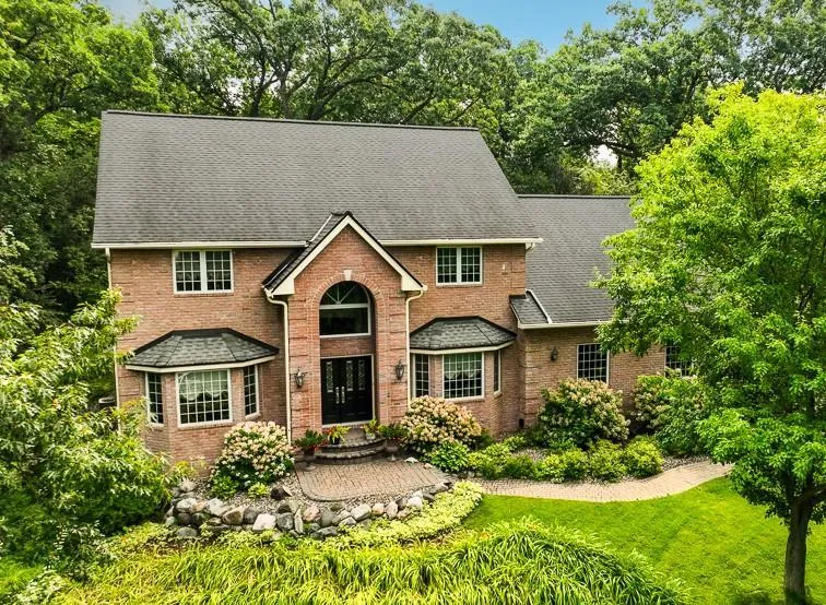 12728 Sable Drive Burnsville, MN 55337