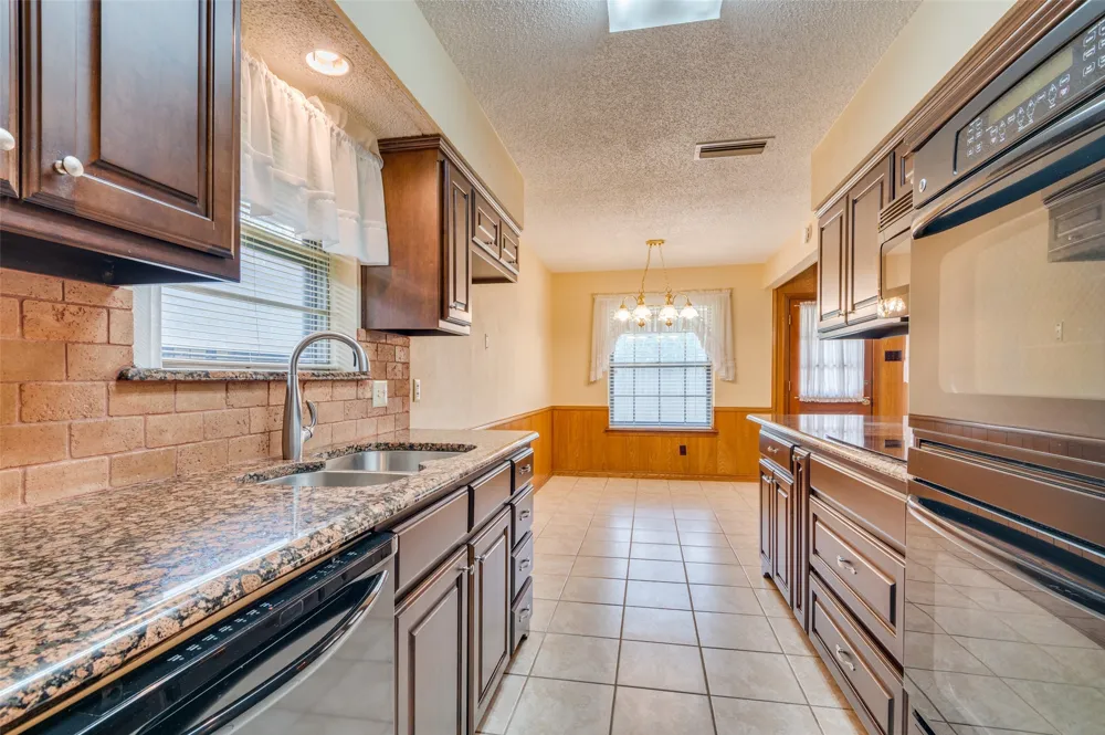 2008 Rocky Cove Irving, TX 75060