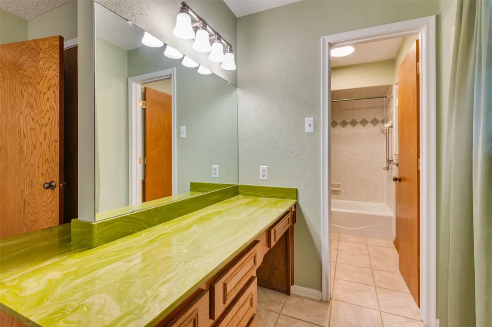 2008 Rocky Cove Irving, TX 75060