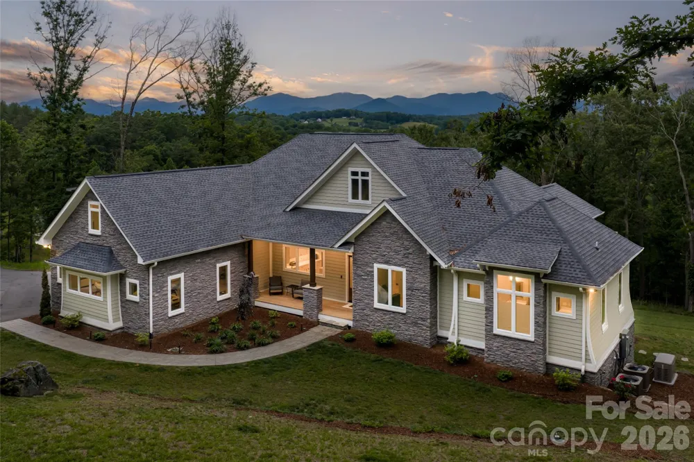 128 Saddle Ridge Drive Alexander, NC 28701