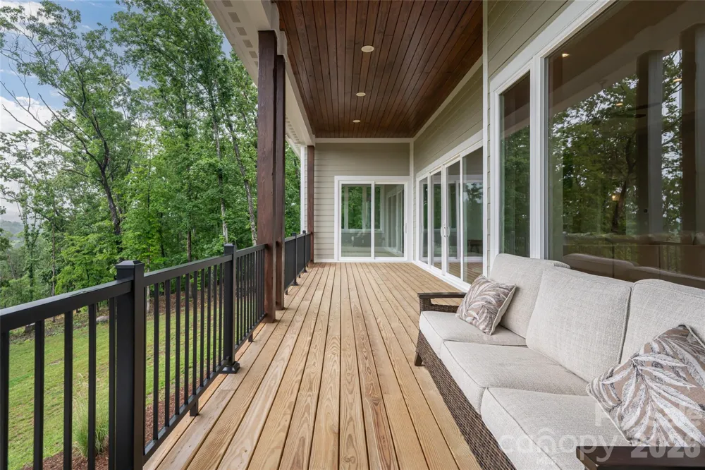 128 Saddle Ridge Drive Alexander, NC 28701
