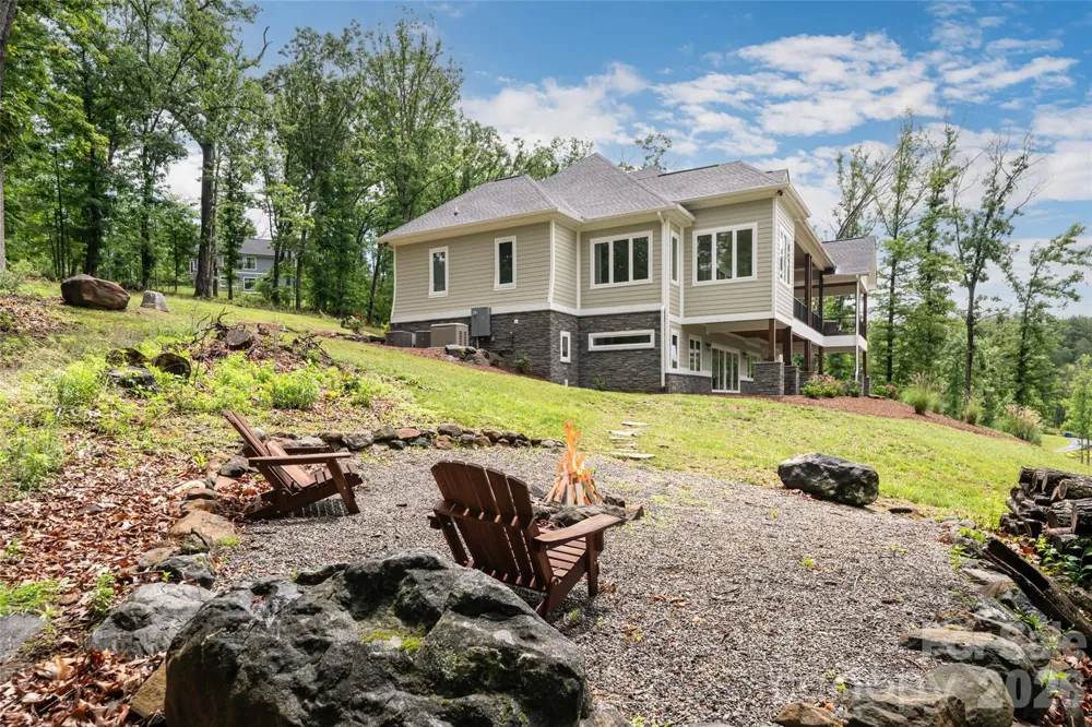 128 Saddle Ridge Drive Alexander, NC 28701
