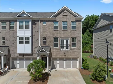 2042 Violet Lane