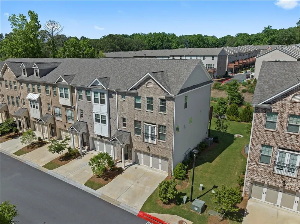 2042 Violet Lane Brookhaven, GA 30319
