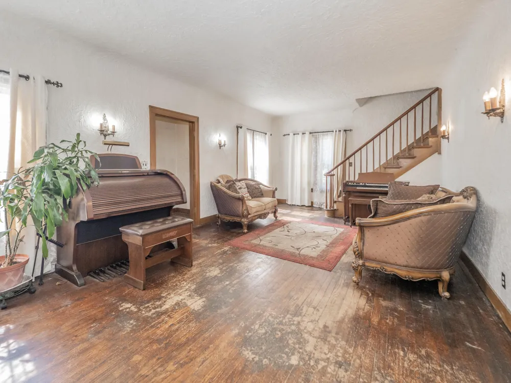 601 Kalamazoo Street Paw Paw, MI 49079