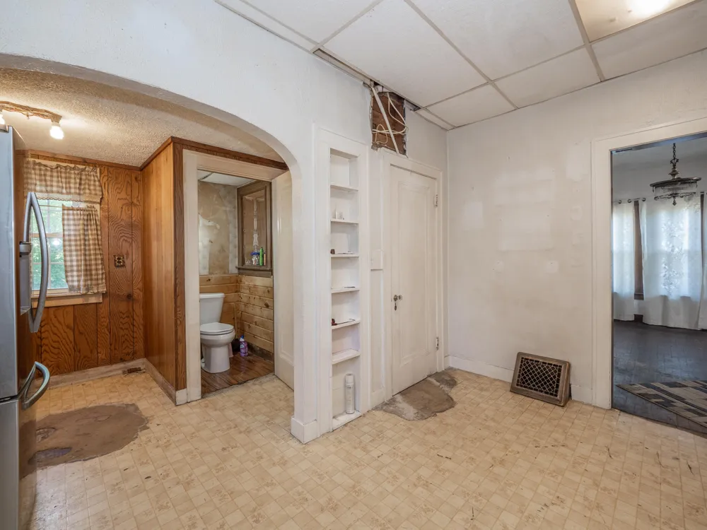 601 Kalamazoo Street Paw Paw, MI 49079
