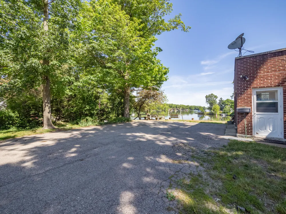601 Kalamazoo Street Paw Paw, MI 49079