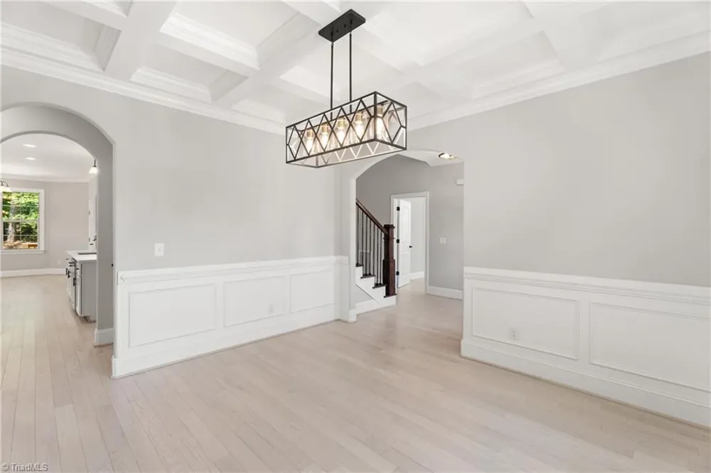 5477 Meadowlark Court Winston-Salem, NC 27106