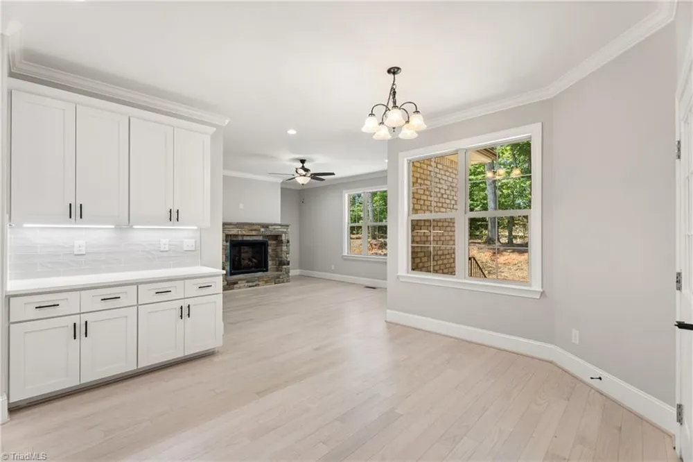 5477 Meadowlark Court Winston-Salem, NC 27106