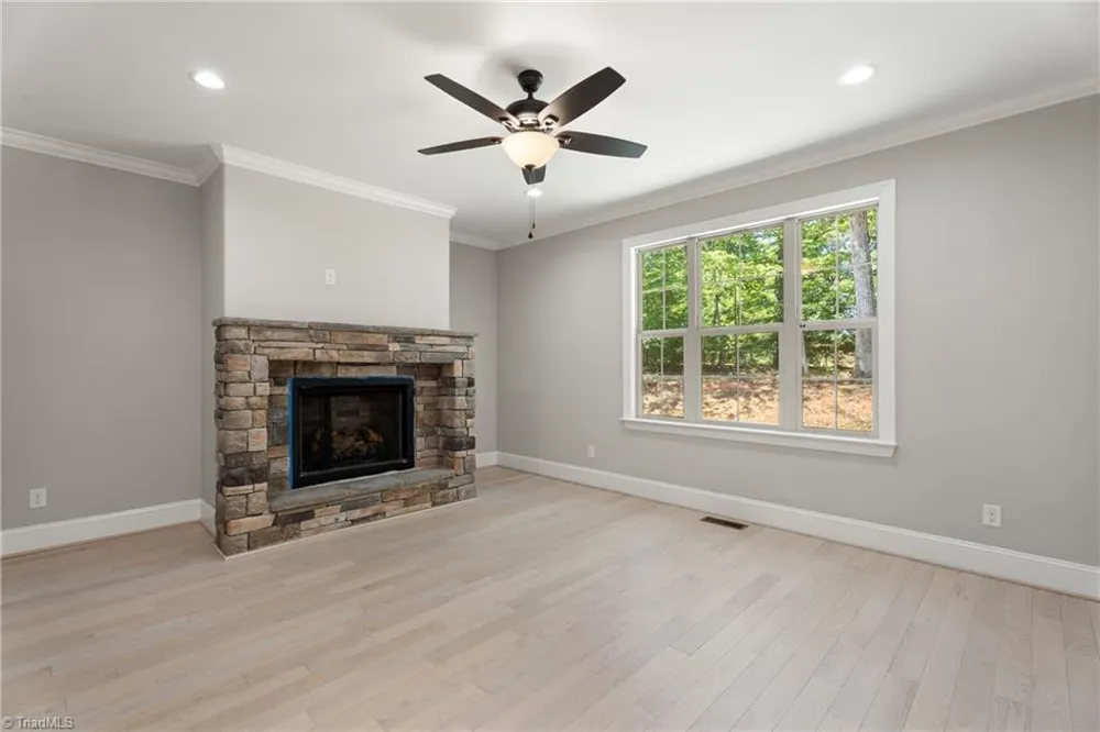 5477 Meadowlark Court Winston-Salem, NC 27106