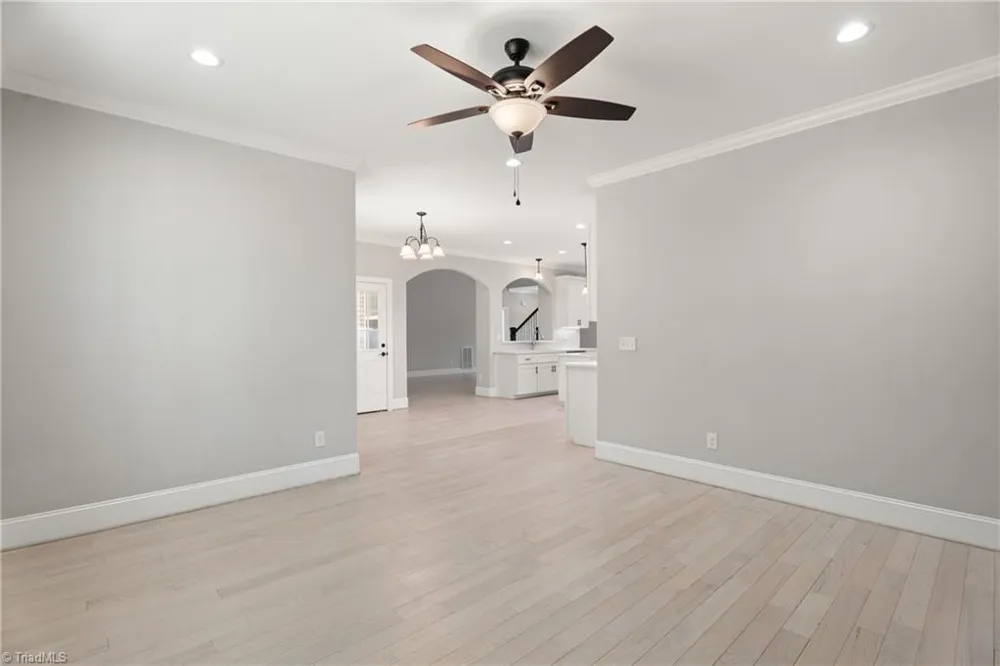 5477 Meadowlark Court Winston-Salem, NC 27106
