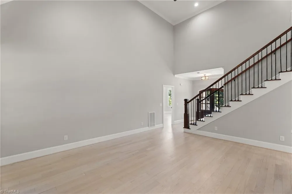 5477 Meadowlark Court Winston-Salem, NC 27106