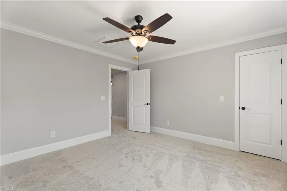 5477 Meadowlark Court Winston-Salem, NC 27106