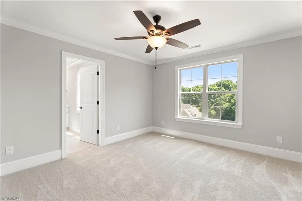 5477 Meadowlark Court Winston-Salem, NC 27106