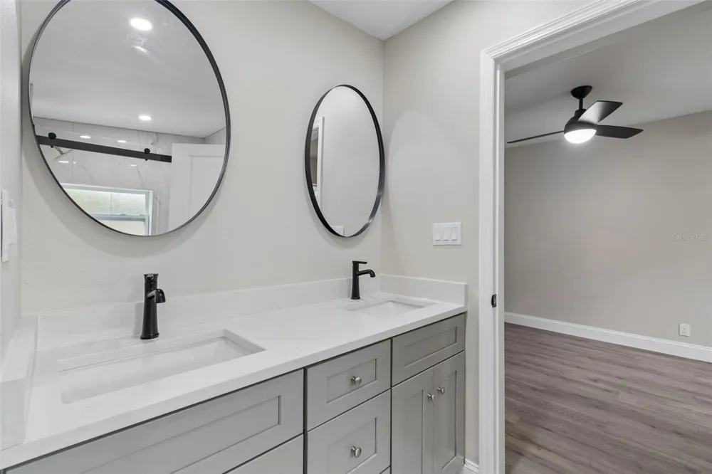 6532 S WEST SHORE CIRCLE Tampa, FL 33616