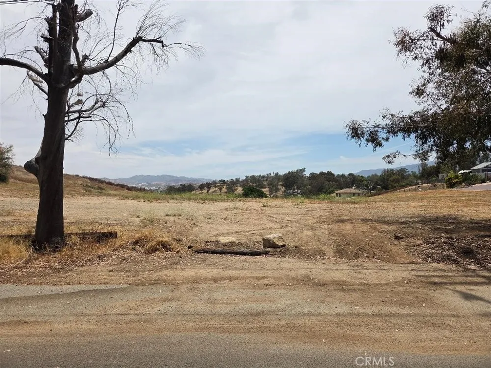 Gunder Avenue Lake Elsinore, CA 92530