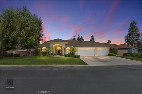 4205 Palisades Circle