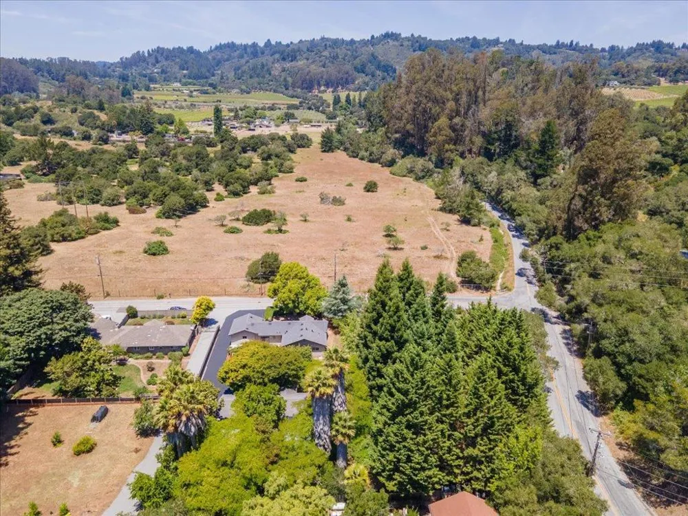1645 Hames Road Aptos, CA 95003