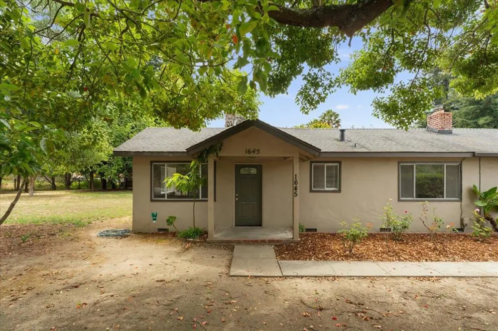 1645 Hames Road Aptos, CA 95003