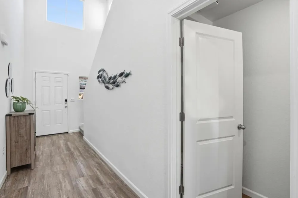 1809 Del Mar Drive Los Banos, CA 93635