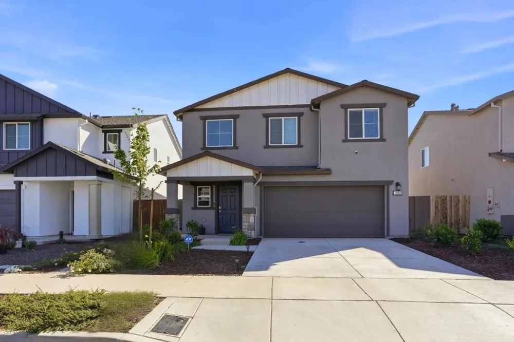 1809 Del Mar Drive Los Banos, CA 93635