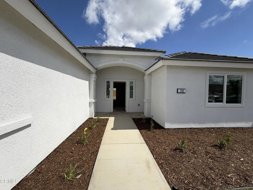 732 Sammy Way Shafter, CA 93263
