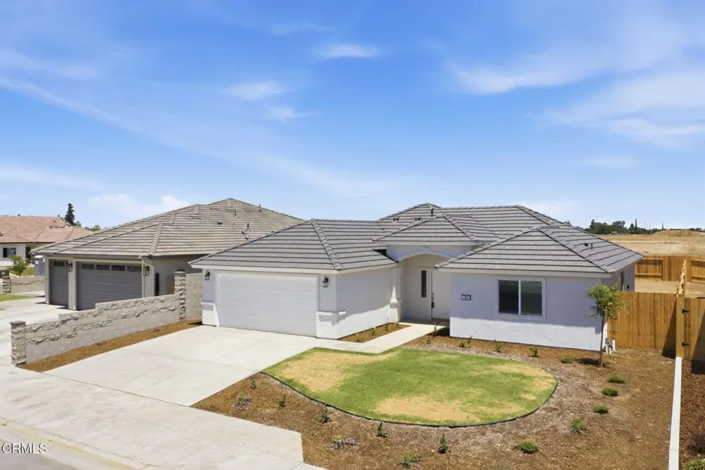 732 Sammy Way Shafter, CA 93263