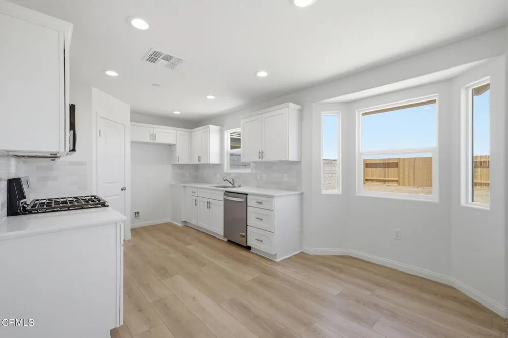 732 Sammy Way Shafter, CA 93263