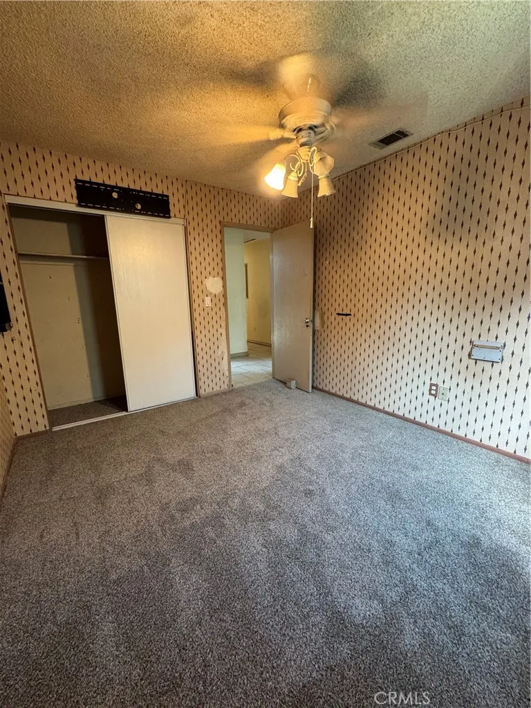 9765 Sycamore Fontana, CA 92335