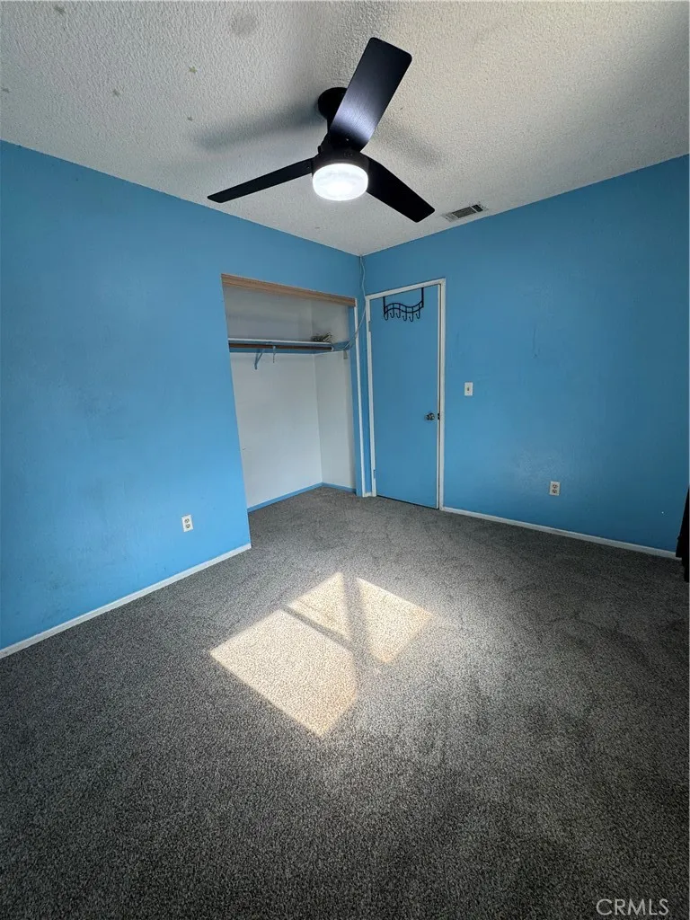 9765 Sycamore Fontana, CA 92335