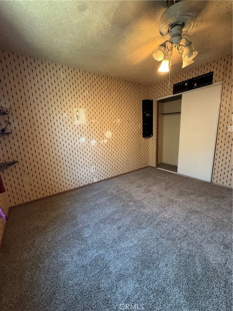 9765 Sycamore Fontana, CA 92335